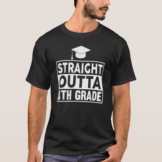 Straight Outta Eighth Grade Graduation 8th Grade G Tシャツ (正面)