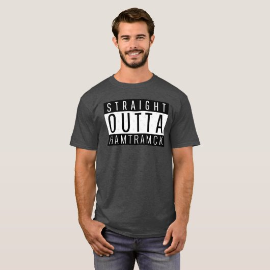 Straight Outta Hamtramck Michigan Oversized Tシャツ (正面フル)