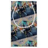 Stranger on the Bus Painting by Alfred Fox スモールペーパーバッグ (裏面)