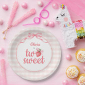 Strawberries Two Sweet 2nd Birthday ペーパープレート (パーティー)
