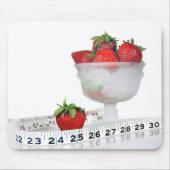 Strawberries with Tape Measure マウスパッド (正面)