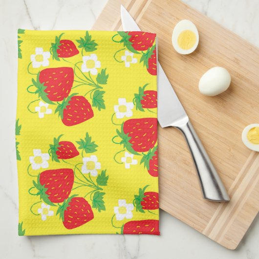 Strawberry and Flower Yellow Pattern キッチンタオル (四つ折り)