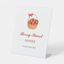 Strawberry Baby Shower Berry Sweet Favors 台座サイン