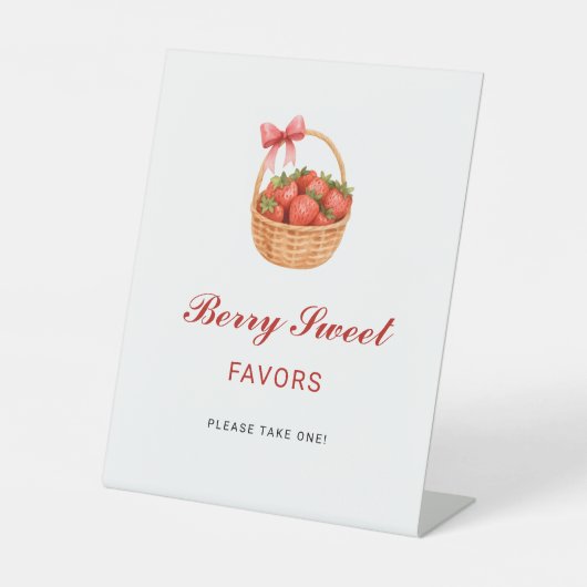 Strawberry Baby Shower Berry Sweet Favors 台座サイン (正面)