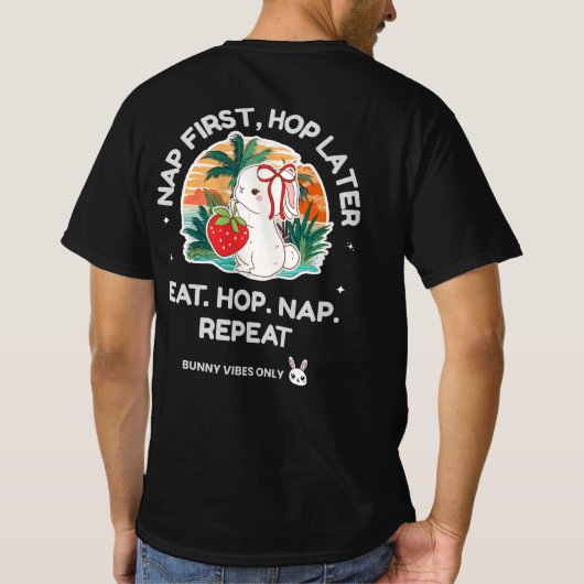 Strawberry Dream Bunny Tシャツ (裏面)