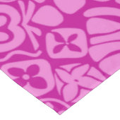 Strawberry Fantasy in pink テーブルクロス (アングル)