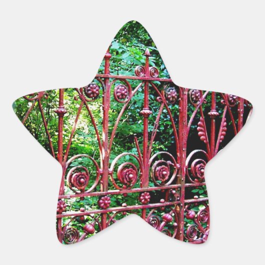 Strawberry Field Gates, Liverpool UK 星シール (正面)