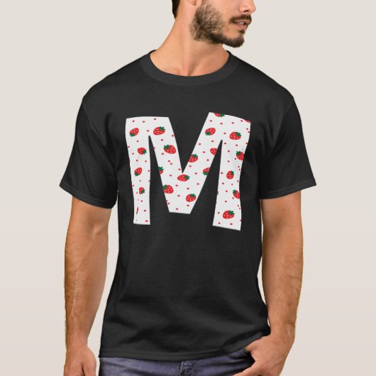 Strawberry Initial Monogram Letter M Girl Tシャツ (正面)
