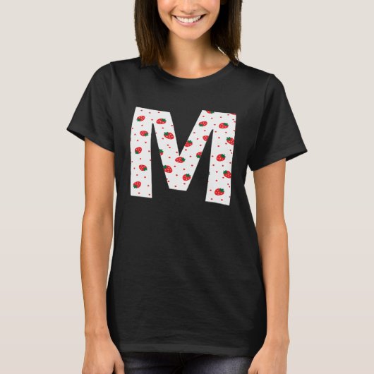 Strawberry Initial Monogram Letter M Girl Tシャツ (正面)