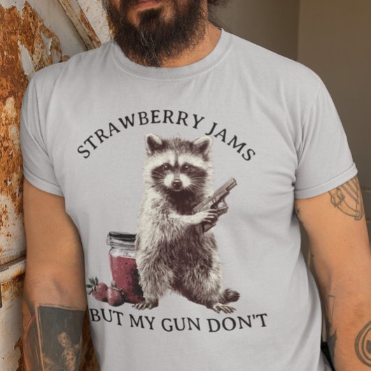 Strawberry Jams But My Gun Don't Funny Meme Tシャツ