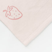 Strawberry Minimalism フリースブランケット (角)