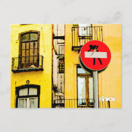 Street art at El Born quater, Barcelona, Spain ポストカード