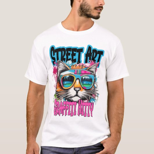 Street Art Graffiti Kitty 1 Tシャツ (正面)