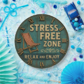 Stress Free Zone Rustic Beach House Decor ペーパープレート (パーティー)