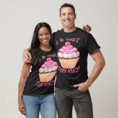 Stressed Is Just Desserts Backwards  Cupcake Tシャツ (ユニセックス)