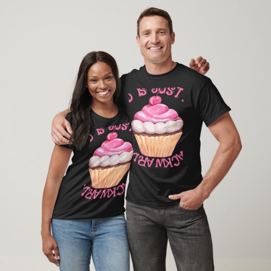 Stressed Is Just Desserts Backwards  Cupcake Tシャツ (ユニセックス)
