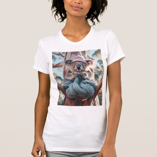 Strickender Koala KI Koala Bild Tシャツ (正面)