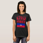 Strictly Haitian Vibes Haiti West Indian Day Carni Tシャツ (正面フル)