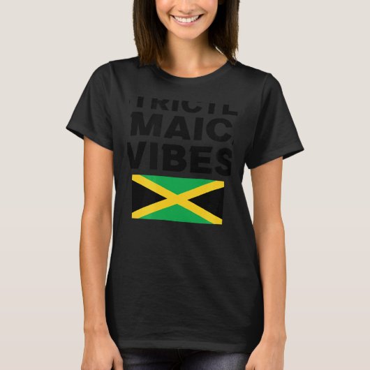 Strictly Jamaican Vibes Jamaica West Indian Carniv Tシャツ (正面)