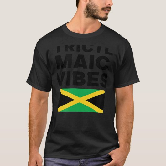 Strictly Jamaican Vibes Jamaica West Indian Carniv Tシャツ (正面)