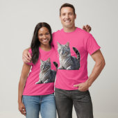 Striking Gray Tabby Cat with Green Eyes Tシャツ (ユニセックス)
