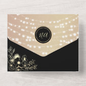 String Lights金ゴールドとブラックモノグラム結婚ズ オールインワン招待状 (裏面)