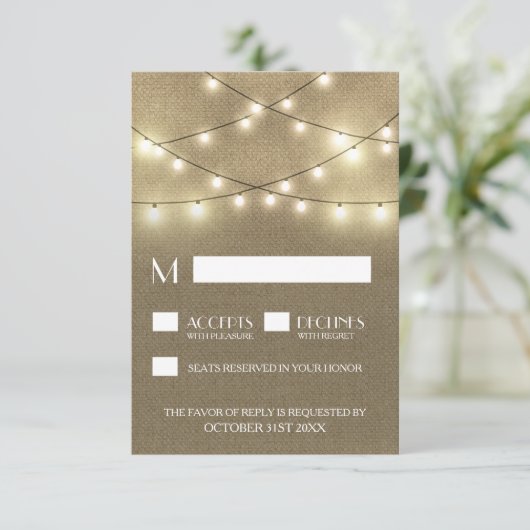 String Lights + Burlap Wedding RSVPカー素朴ド 出欠カード (スタンド正面)