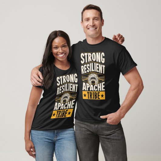 Strong Resilient Apache Tribe Pride Native Tribal Tシャツ (ユニセックス)