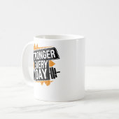 Stronger Every Day Fitness Progress Motivation Art コーヒーマグカップ (正面左)