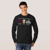 Strumming Lifes Chords: シンプルMan Guitar Tee Cele Tシャツ (正面フル)