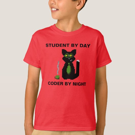Student by Day – ナイトキャットシャツによるコーダ Tシャツ (正面)