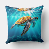 Stunning Green Sea Turtle in Sunlit Ocean Waters クッション (裏面)