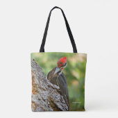 Stunning Portrait of Pileated Woodpecker on Tree トートバッグ (裏面)
