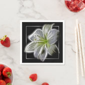 Stunning White Lily Fractal Art Black スタンダードカクテルナプキン (インサイチュ)