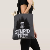 Stupid Tree Disc Golf Funny Frisbee Golf Golfer トートバッグ (クローズアップ)