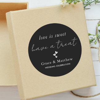 Stylish Black & White Love is Sweet Wedding Favor ラウンドシール