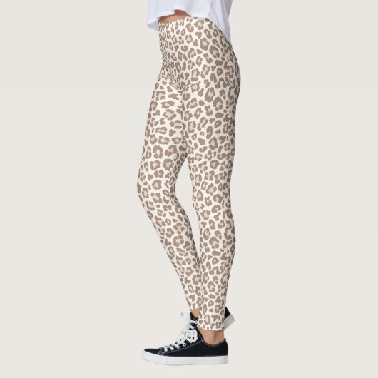 Stylish & Bold Leopard Print For Yoga レギンス (左)