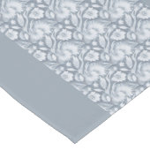 Stylish Charm: Grey & White Table Runner ロングテーブルランナー (コーナー)