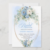 Stylish Dusty Blue Flowers Greenery Bridal Shower 招待状 (正面)