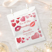 Stylish  Kiss Miss Goodbye Red Lips Bridal Shower フェイバーバッグ (クリップ留めされた状態)