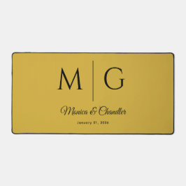 Stylish Monogram With Couple Name Metallic Gold デスクマット