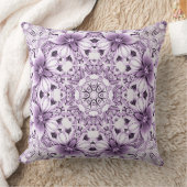 Stylish Purple Flowers Throw Pillow クッション (ブランケット)