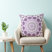 Stylish Purple Flowers Throw Pillow クッション (椅子)