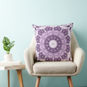 Stylish Purple Flowers Throw Pillow クッション (椅子)