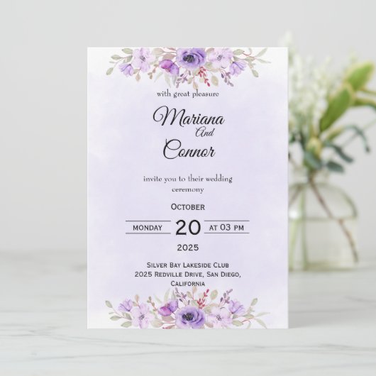 Stylish Purple Minimalist Floral Wedding  招待状 (スタンド正面)