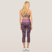 Stylish Purple Rose Mandala Yoga Activewear カプリレギンス (裏面)
