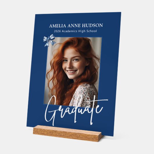 Stylish Script Photo Blue Graduation 2026 アクリルサイン (傾斜)