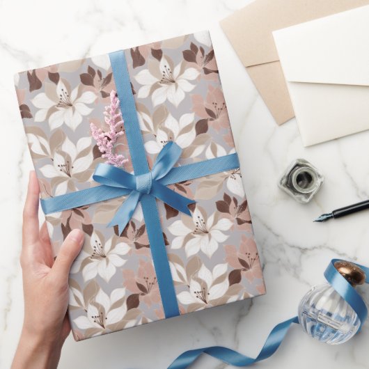 Stylized Abstract Petals in Trendy Colors ラッピングペーパー (ギフト)