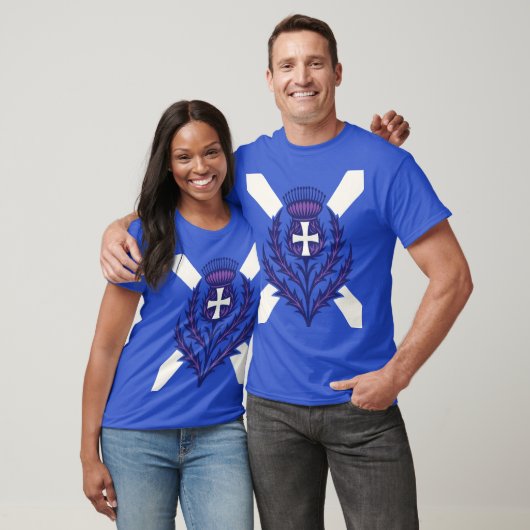 Stylized Thistle St Andrews Cross and Saltire Tシャツ (ユニセックス)