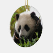 Su林のサンディエゴの動物園のジャイアントパンダの小熊 セラミックオーナメント (右)